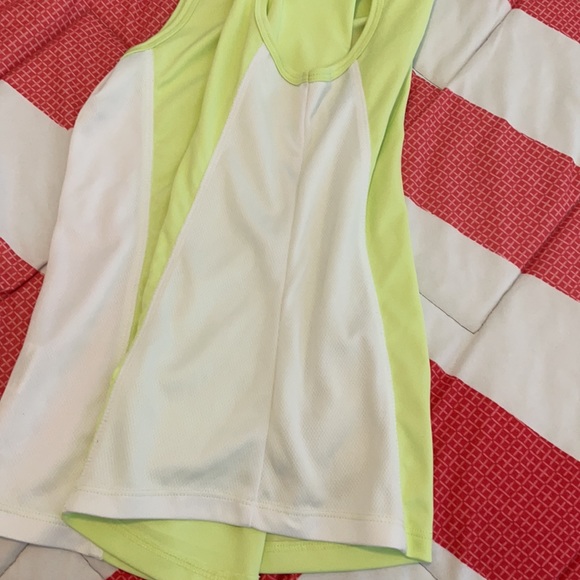 Workout Tank - Picture 4 of 4